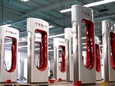 Tesla może zbudować stację Supercharger w 4 dni z prefabrykatów (zdjęcie: Tesla)