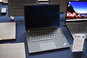 Lenovo ThinkPad X13 G4 Deep Black: Wyświetlacz OLED