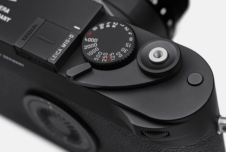 Rozkładana podpórka pod kciuk w Leica M10-D została pominięta w M11-D. (Zdjęcie: Leica)