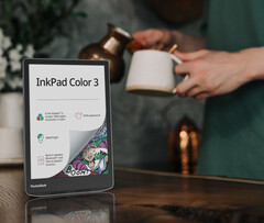 PocketBook InkPad Color 3 posiada obudowę z certyfikatem IPX8. (Źródło zdjęcia: PocketBook)