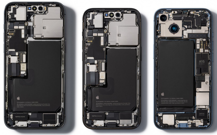 Elementy wewnętrzne i bateria iPhone'a z serii 14. (Źródło: iFixit)