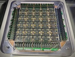 Superkomputer Tesla Dojo AI z płytką o mocy 15 kW (Źródło: Steve Jurvetson)