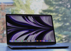 MacBook Air 15 może być jedynie większą wersją swojego 13,6-calowego odpowiednika. (Źródło obrazu: James Yarema)