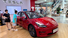 Obecny Model 3 osiąga najniższą w historii cenę w Chinach (zdjęcie: CSJ)