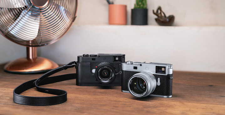 Model M11-P jest dostępny w kolorze czarnym i srebrnym (źródło zdjęcia: Leica)