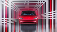 Nowa Tesla Model 3 Performance może być dostępna w wersji wyposażeniowej, która zawiera technologię z Modelu X i S Plaid. (Źródło zdjęcia: Tesla - edytowane)
