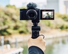 Sony ZV-1 II aktualizuje kamer臋 do vlogowania ZV-1 o szerszy obiektyw u艂atwiaj膮cy kadrowanie w trybie selfie. (殴r贸d艂o obrazu: Sony)
