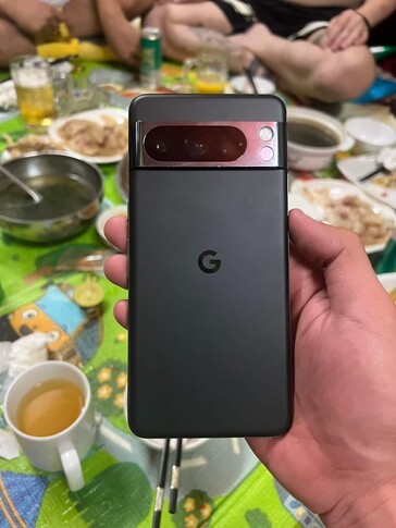 Google Pixel 8 Pro z tyłu (źródło obrazu: Facebook)