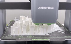 drukowanie 3D modelu (źródło obrazu: AnkerMake)