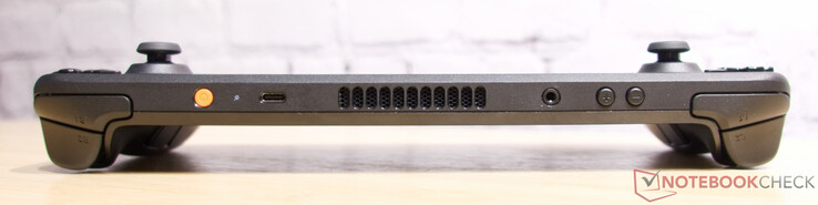 USB typu C (z PowerDelivery i DisplayPort); port audio jack 3,5 mm