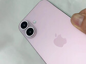 IPhone 16 Pro Max może być największym iPhone'em w historii, gdy zostanie wprowadzony na rynek jesienią tego roku. (Źródło zdjęcia: Sonny Dickson)