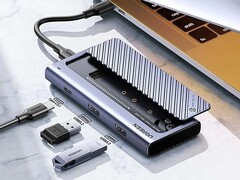 CM550: Kompaktowa obudowa SSD będąca jednocześnie stacją dokującą