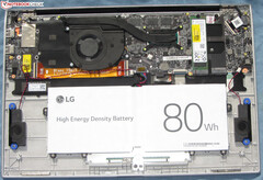 LG gram 16 (2021): lżejsza bateria, magnezowa obudowa