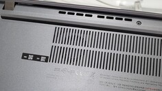 ThinkPad X13 G4: model U15 z chłodzeniem z jednym wentylatorem