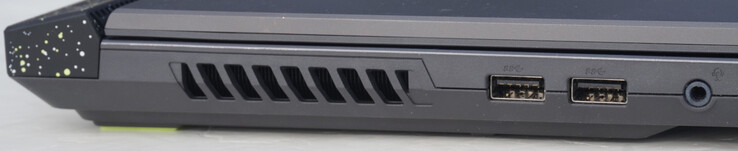 Złącza po lewej: 2 x USB-A (5 Gbit/s), zestaw słuchawkowy