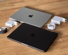 Wkrótce wszystkie komputery MacBook Pro 14 będą mogły zasilać dwa zewnętrzne wyświetlacze. (Źródło obrazu: Notebookcheck)
