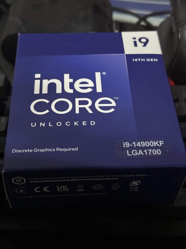 Intel Core i9-14900KF. (Źródło obrazu: @LepherAndrey)