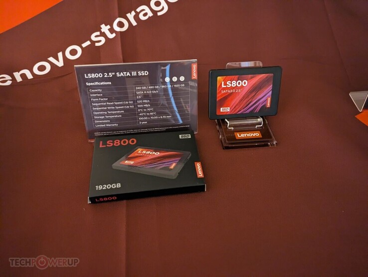 LS800 SATA III SSD (źródło obrazu: TechPowerUp)