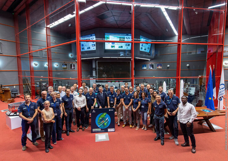 Ceremonia rozpoczęcia projektu w sterowni Jowisza w Gujanie Francuskiej. (Źródło: ESA)