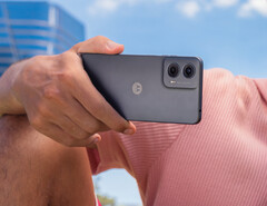 Moto G24 będzie dostarczana z Android 14 w czterech opcjach kolorystycznych. (Źródło obrazu: Motorola)