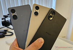 Xperia 5 V w trzech premierowych kolorach. (Źródło obrazu: Notebookcheck)