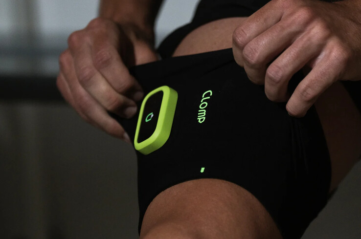 Urządzenie CLOMP do śledzenia nasycenia tlenem mięśni może być noszone z opaską (źródło zdjęcia: CLOMP)