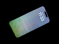 Przykład iPhone&#039;a 15 Pro Max z wypalonym ekranem OLED. (Źródło zdjęcia: Surfphysics - kredyt na zdjęcie)