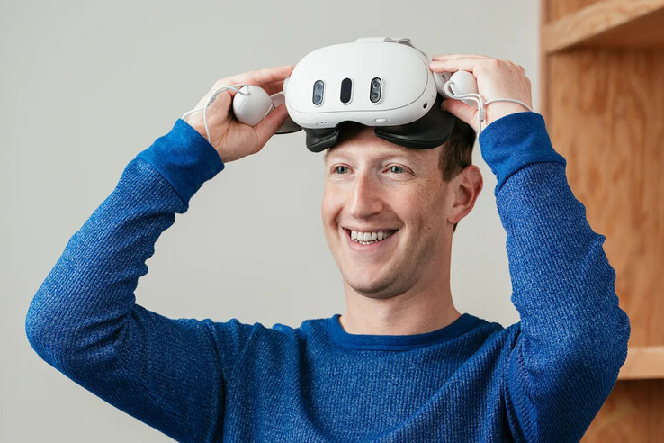 Mark Zuckerberg noszący zestaw słuchawkowy Quest 3 (zdjęcie: Meta)