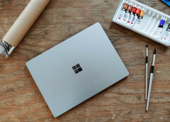 Przewiduje się, że ani Surface Laptop 6, ani Surface Pro 10 nie zaczną być dostarczane do lata. (Źródło zdjęcia: Microsoft)