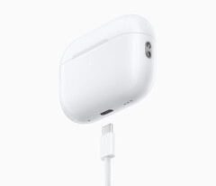 Słuchawki Airpods Pro 2 będą teraz dostarczane z etui ładującym USB-C (źródło obrazu: Apple)