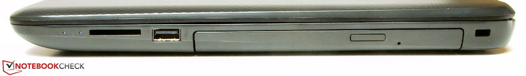 prawy bok: czytnik kart pamięci, USB 2.0, napęd optyczny (DVD), gniazdo blokady Kensingtona