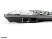 porty USB, w które wyposażony jest tablet, nie są dostępne po wpięciu go w stację bazową porty USB, w które wyposażony jest tablet, nie są dostępne po wpięciu go w stację bazową