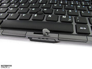 tablet jest dodatkowo mocowany na zatrzask tablet jest dodatkowo mocowany na zatrzask