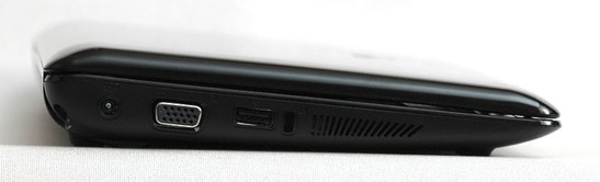 lewy bok: gniazdo zasilania, VGA, USB, gniazdo blokady Kensington, otwory wentylacyjne