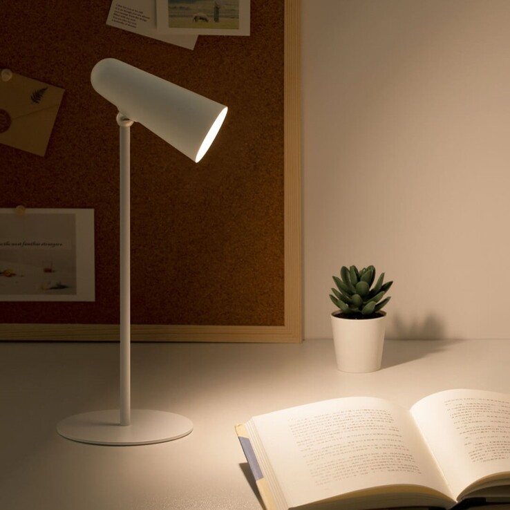 Xiaomi Mijia Multifunctional Rechargeable Desk Lamp. (Źródło obrazu: Xiaomi)