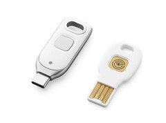 Nowy Titan Security Key firmy Google może przechowywać do 250 kluczy dostępu na pamięci USB-C. (Zdjęcie: Google)