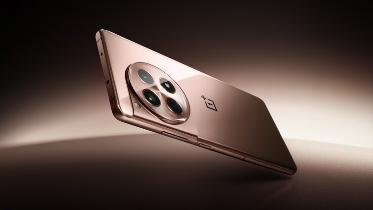 OnePlus prezentuje Ace 3 w nowej kolorystyce Mingsha Gold. (Źródło: OnePlus via Weibo)