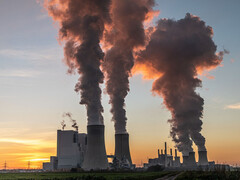 Gdy znajdzie się w powietrzu, ponowne wychwycenie CO2 staje się trudne. (Zdjęcie: pixabay/catazul)