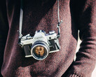 Wygląda na to, że Canon rozważa stworzenie bezlusterkowca opartego na konstrukcji Canon AE-1, który stał się popularny wśród hobbystów. (Źródło zdjęcia: The Canon Camera Museum)
