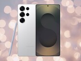 Model Galaxy S26 Ultra ma podobno przeprojektowaną tylną kamerę w stosunku do przedstawionego tutaj Galaxy S25 Ultra. (Źródło zdjęcia: Samsung, Unsplash, edytowane)
