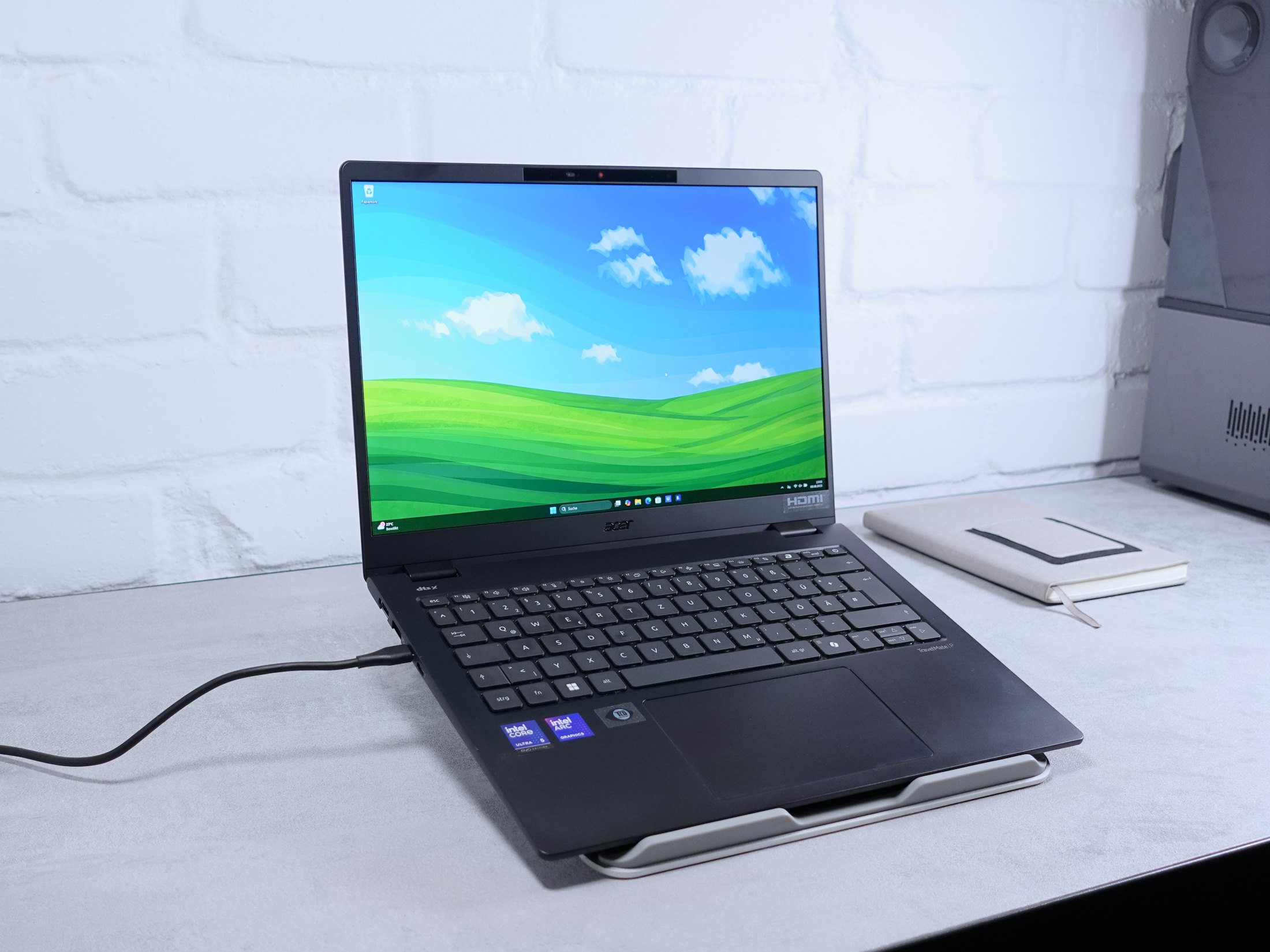 Kilogram technologii, która inspiruje - recenzja laptopa Acer TravelMate P6 Business