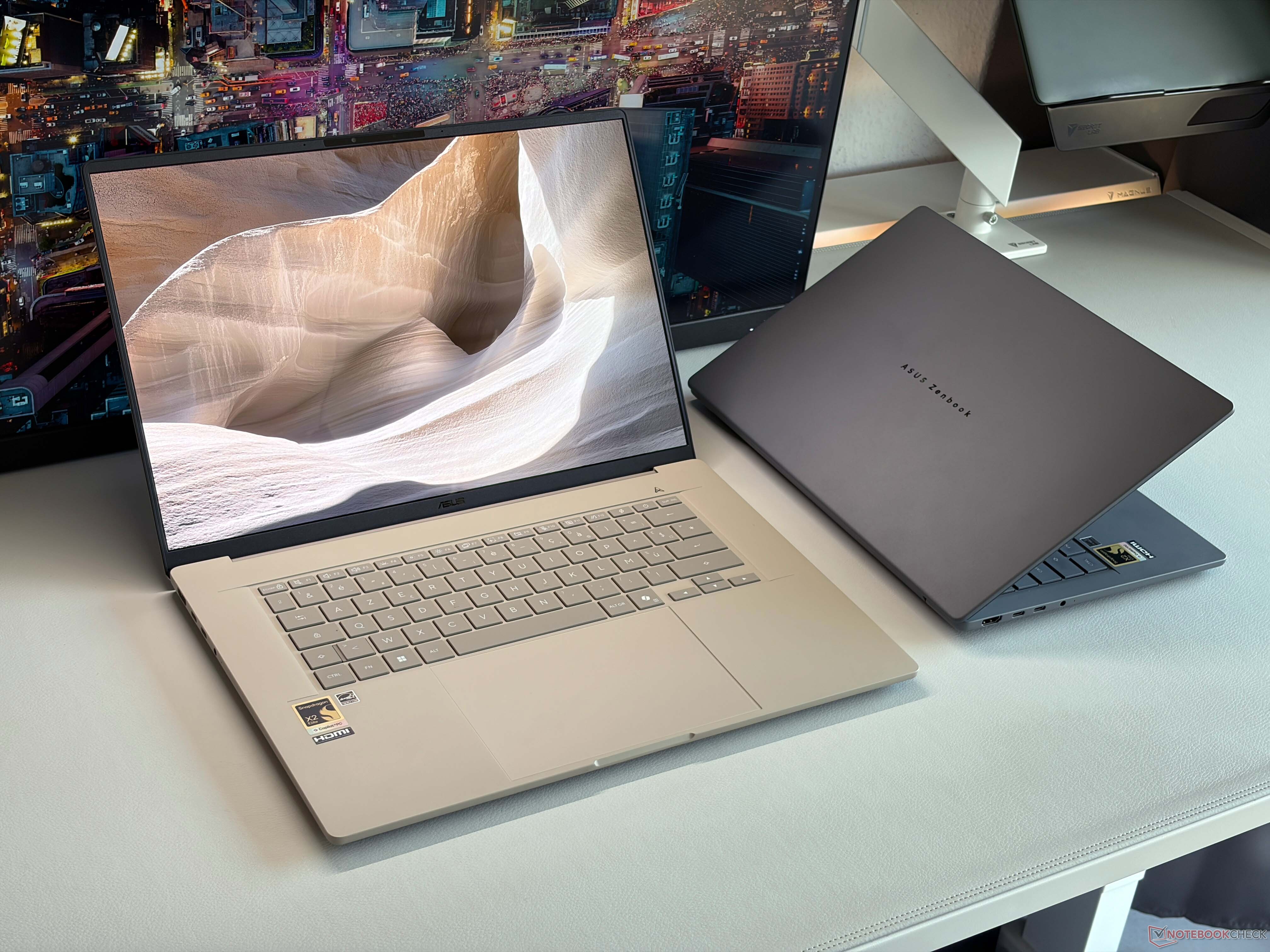 Recenzja laptopa Asus Zenbook A16 - X2 Elite Extreme i 48 GB RAM za 1599 USD
