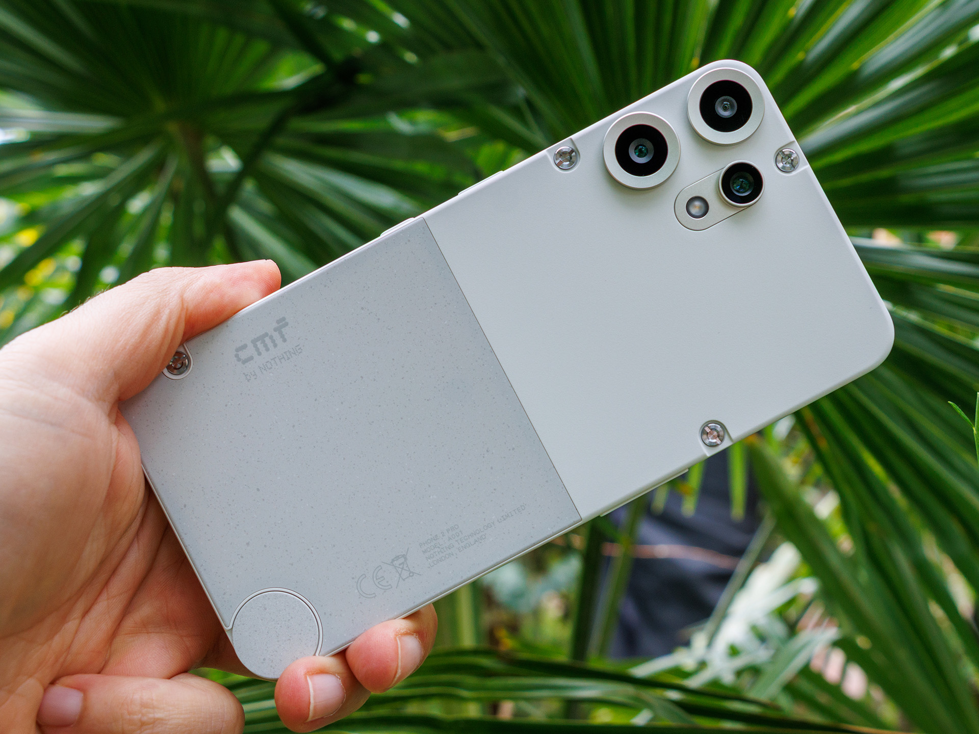 Mniej modułowy, ale wciąż wyjątkowy - recenzja CMF Phone 2 Pro