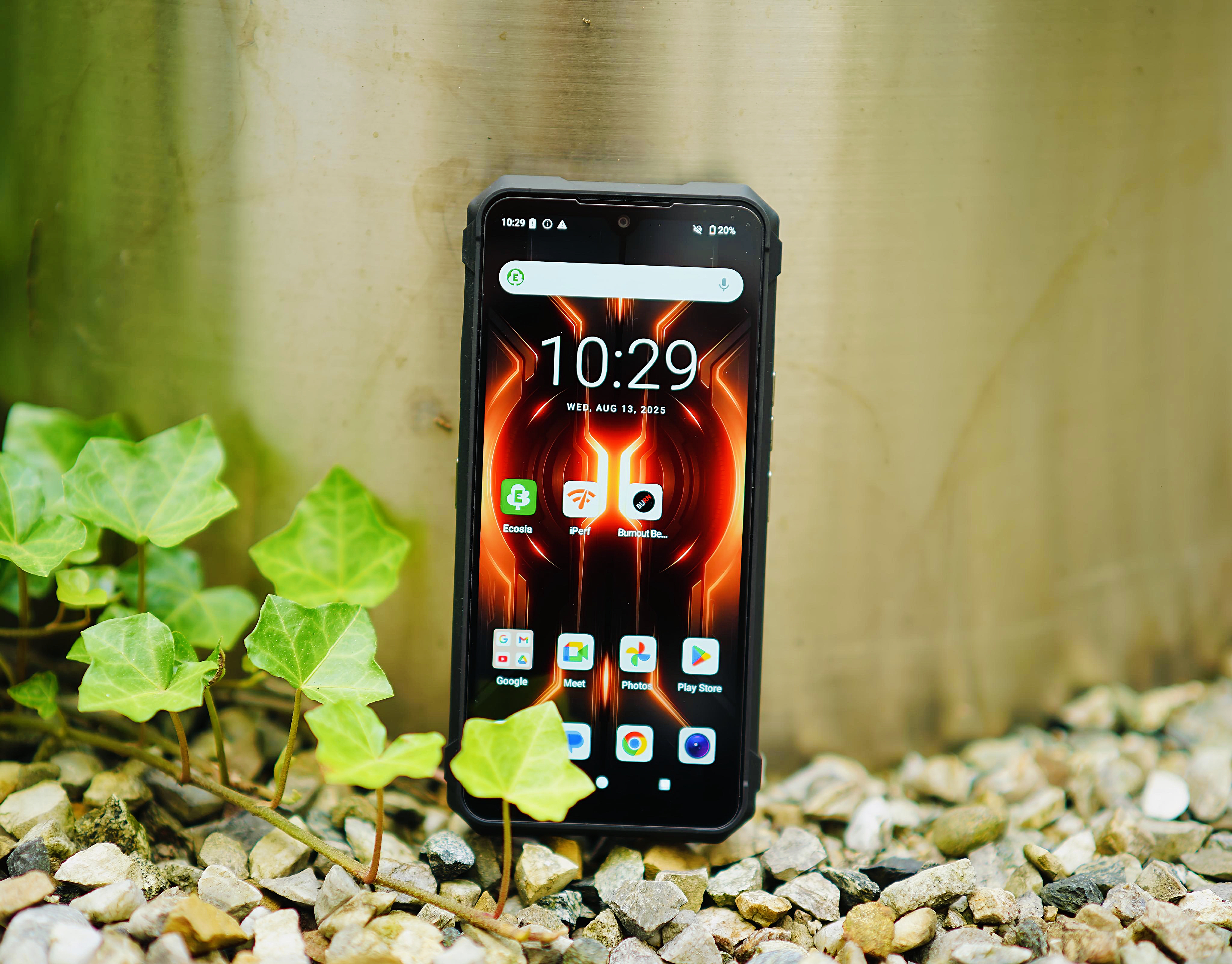 Telefon do trudnych warunków z noktowizorem i dwoma wyświetlaczami - recenzja telefona Cubot KingKong 11