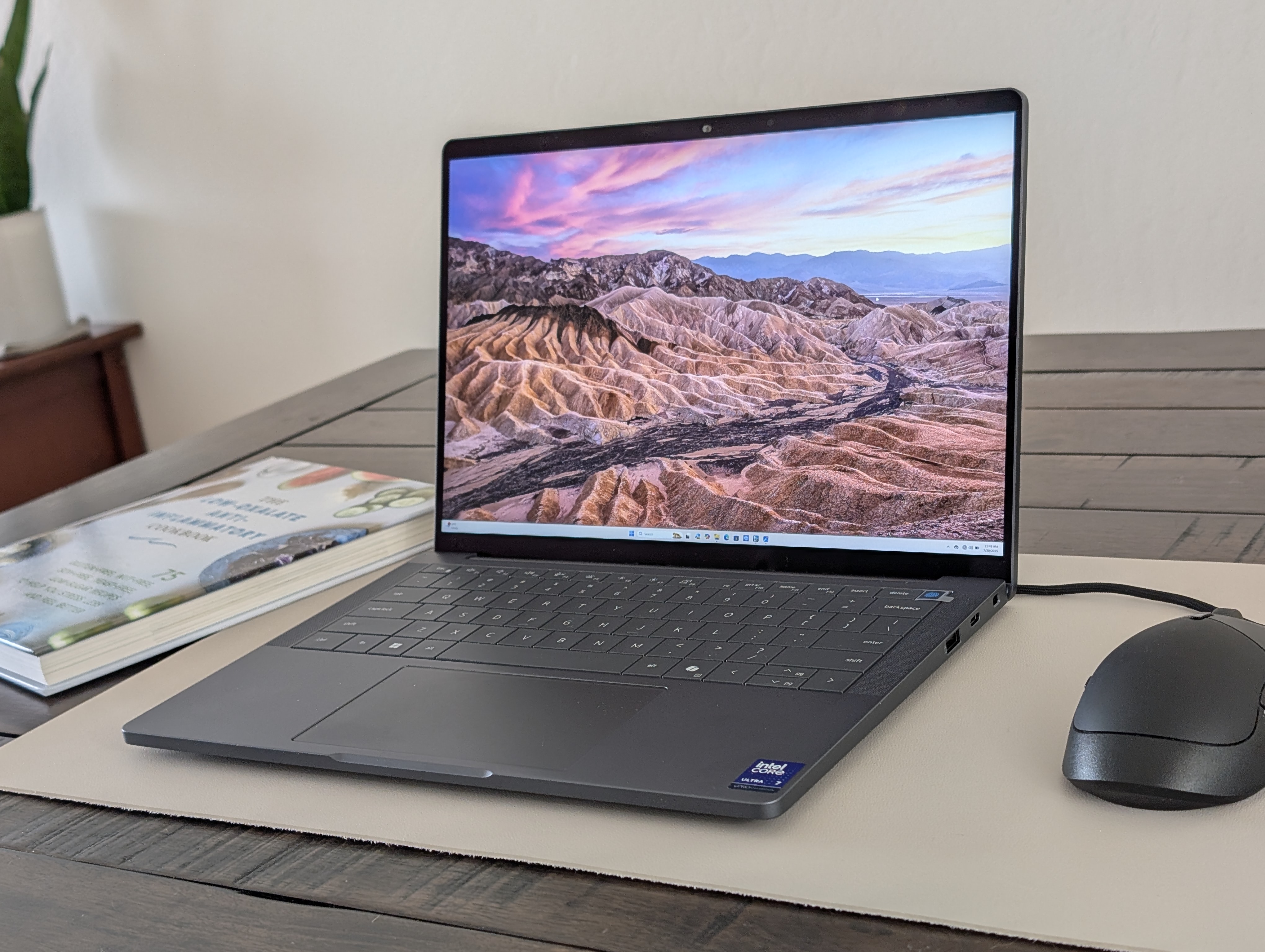 Recenzja Dell Pro 13 Premium QHD+: Jeden z najlepszych laptopów biznesowych staje się jeszcze lepszy
