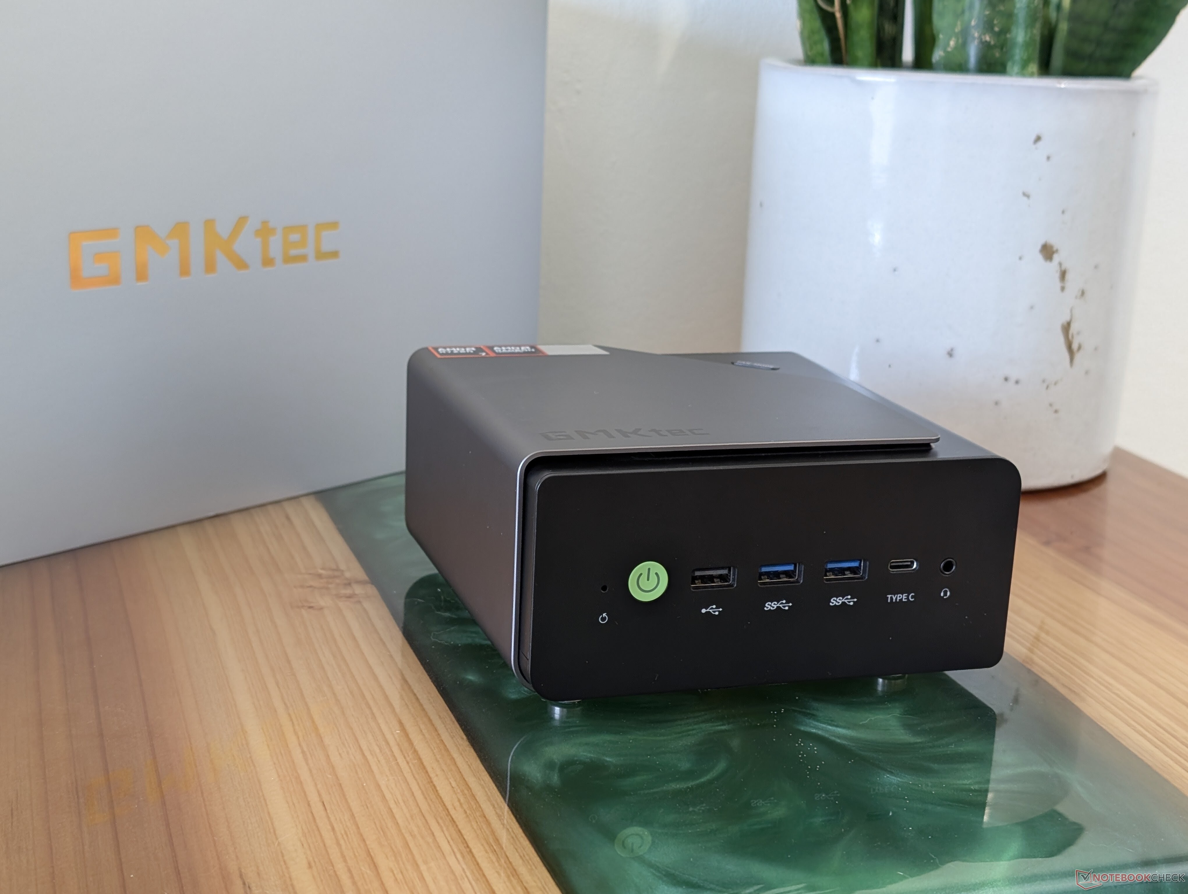 Recenzja mini PC GMK NucBox K12: Większy, ale niekoniecznie szybszy