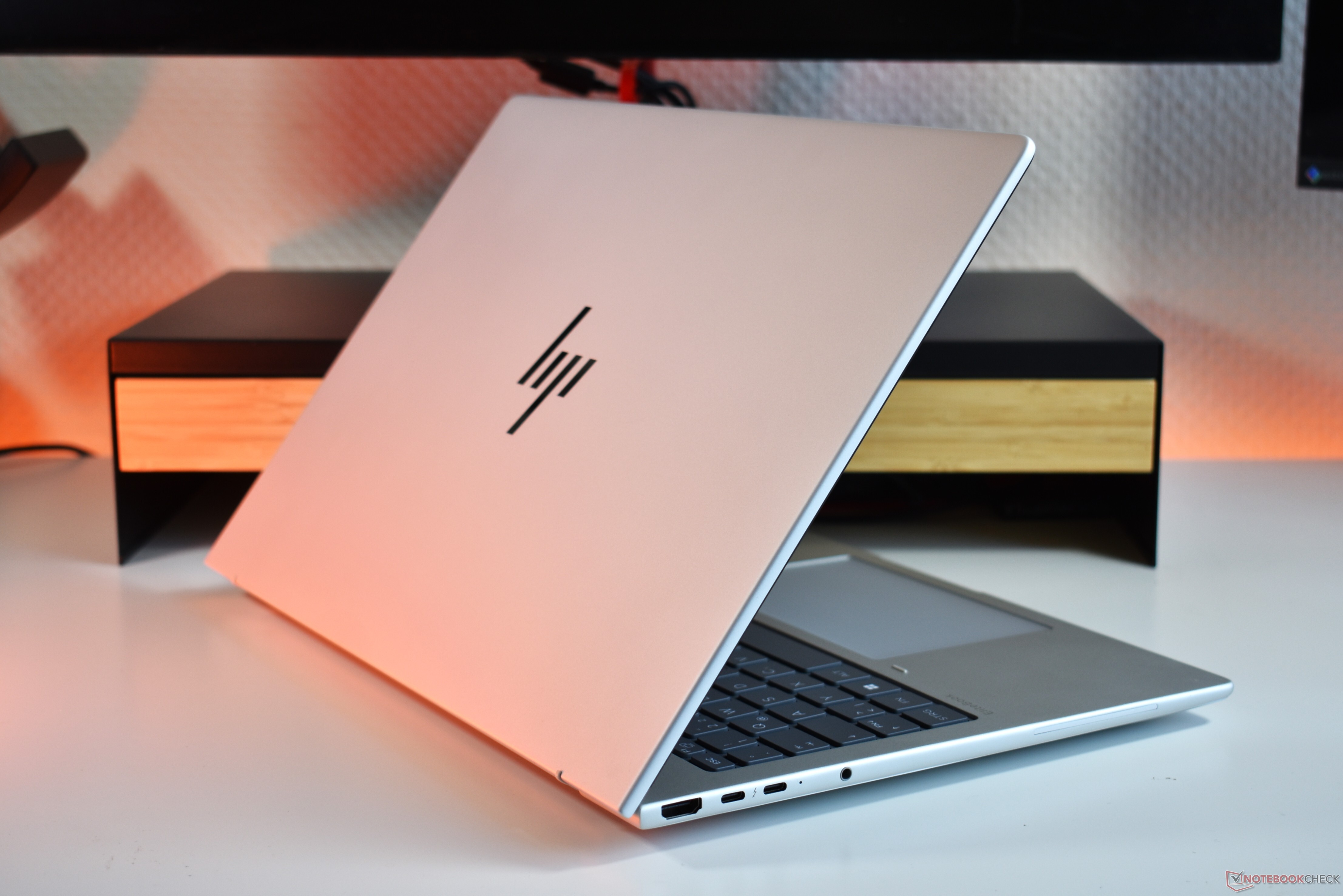 Twój nowy laptop do pracy w 2026 roku: EliteBook kontra ThinkPad — starcie 16-calowych laptopów