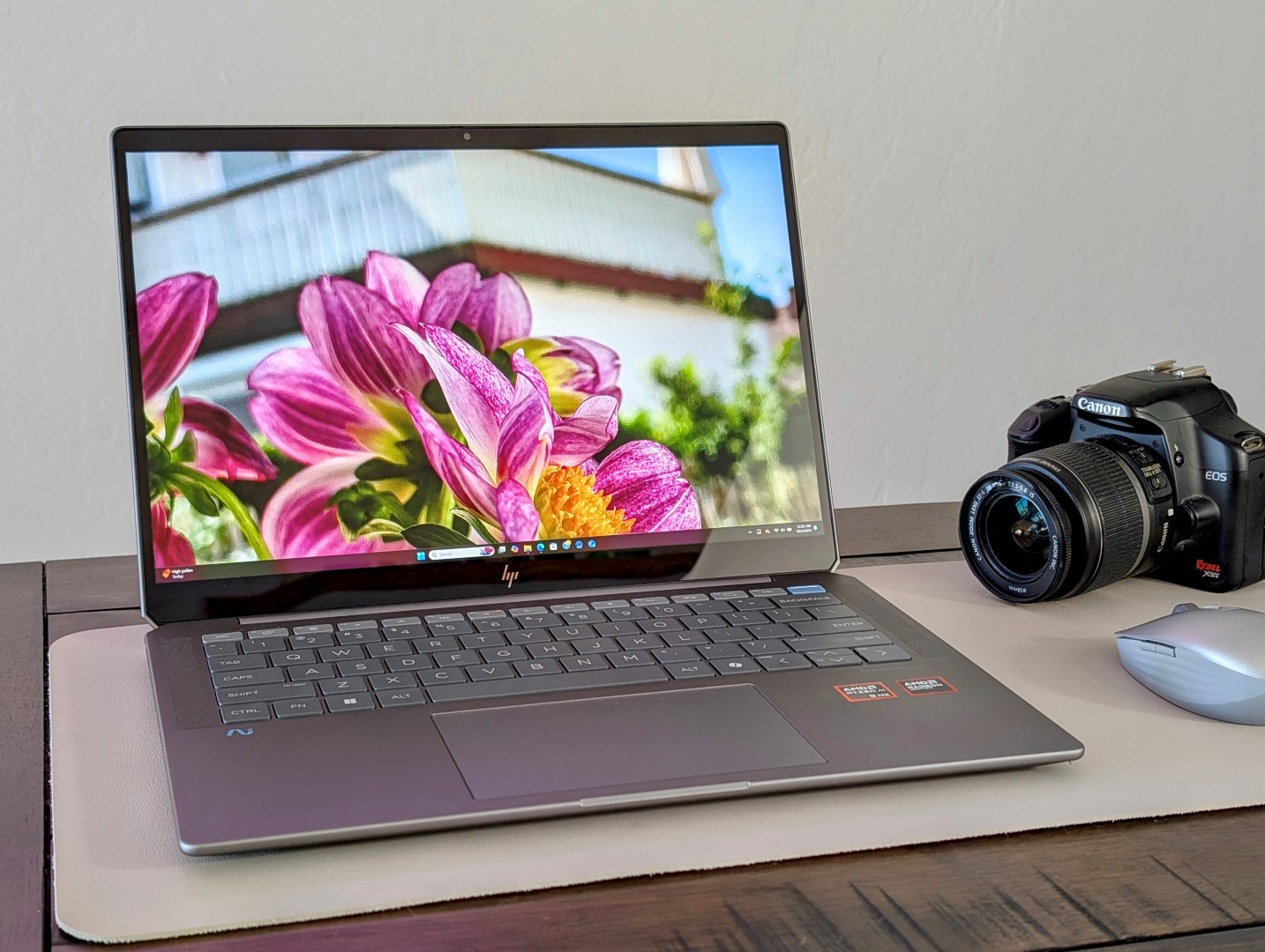 【美品】HP OmniBook Ultra Ryzen AI 9 375 Debiut wydajności Ryzen AI 9 HX 375: Recenzja laptopa HP OmniBook