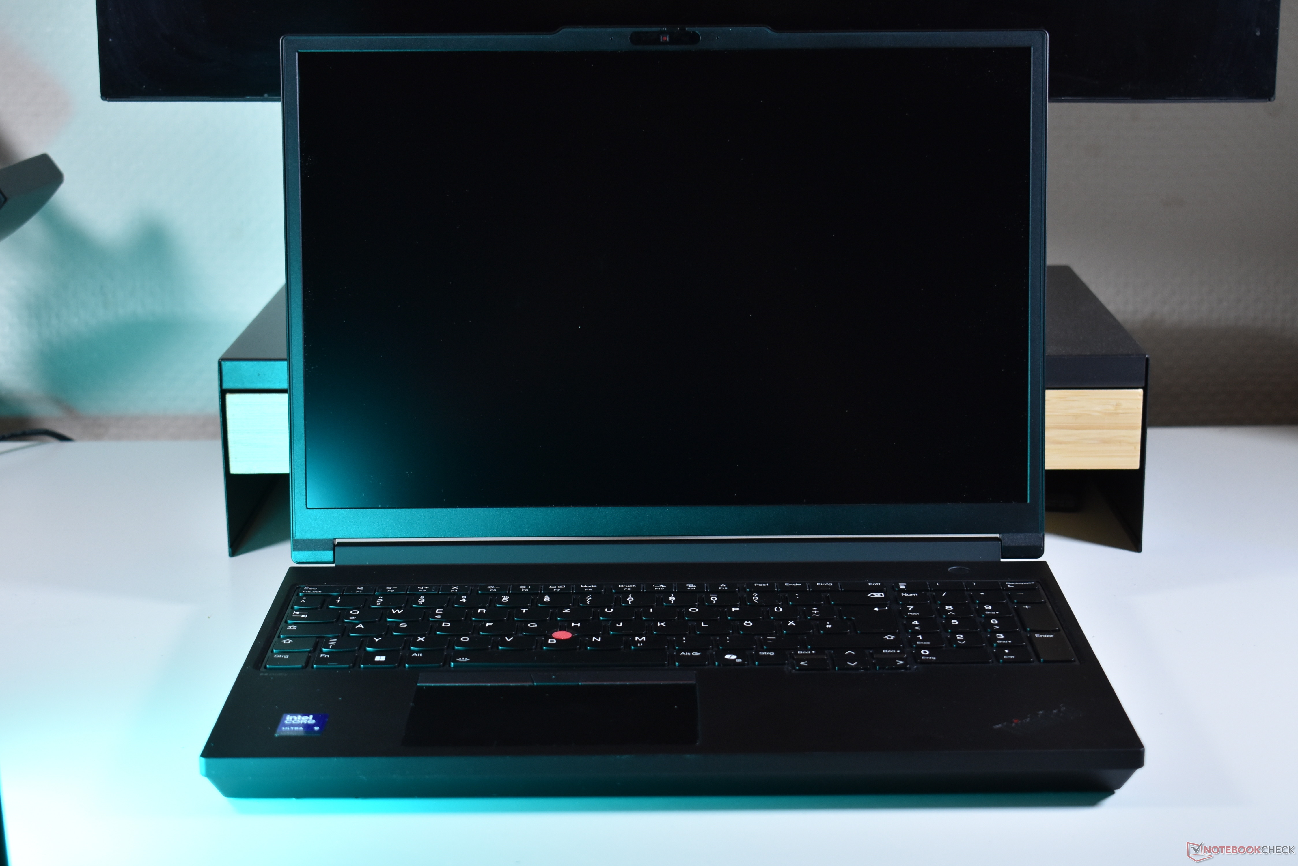 Koniec pewnej ery: Dlaczego konstrukcja Lenovo ThinkPad P16 Gen 3 jest tak ważna?