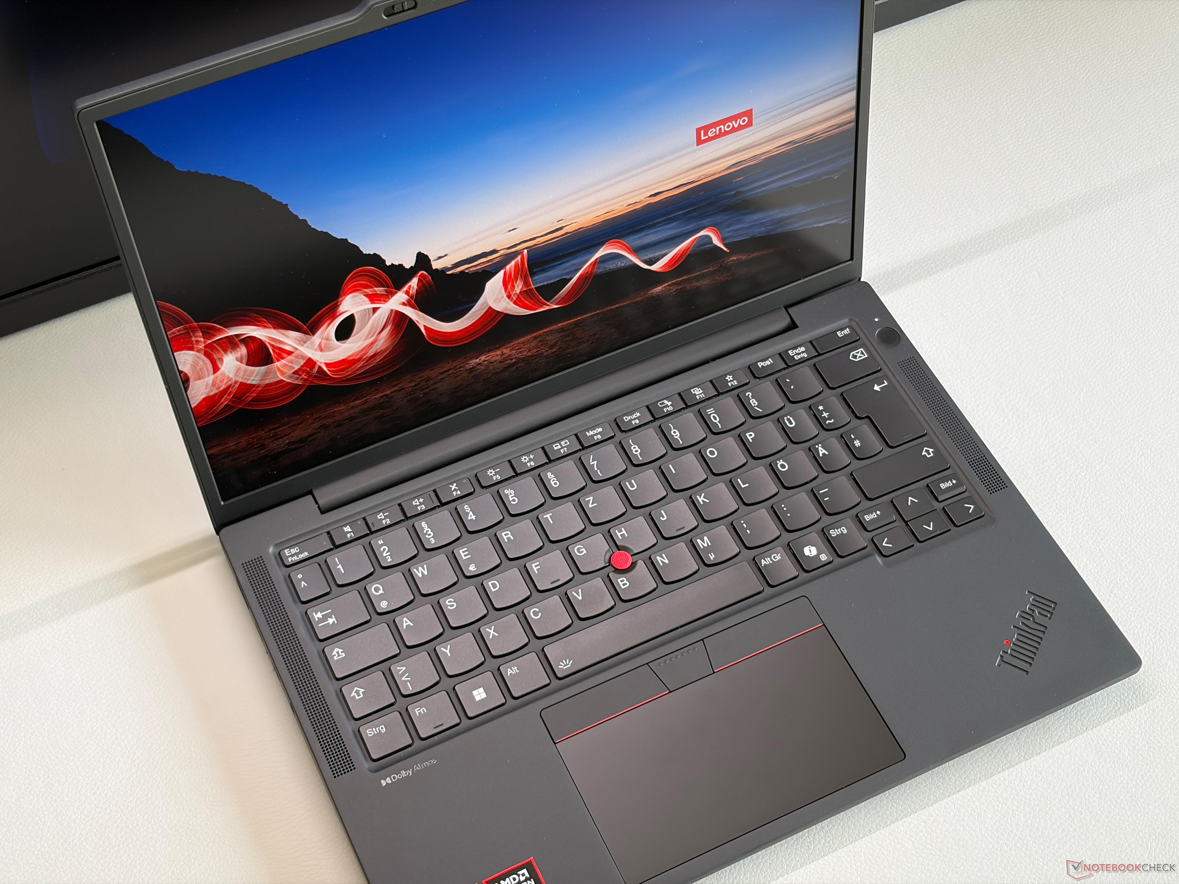 Dlaczego ThinkPad X13 Gen 7 AMD jest idealny do pracy mobilnej
